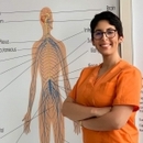 السيدة أنسة أحربر أخصائية الترويض الطبي و تقويم الاعضاء