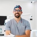 الدكتور متقي عماد الدين طبيب أسنان