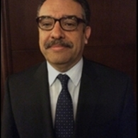 الدكتور بوبكر جلال أخصائي أمراض الجهاز الهضمي