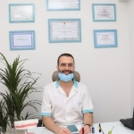 Dr Hakmouni Omar Dentist