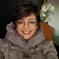 الدكتورة انصاف الونيسي طبيب أسنان