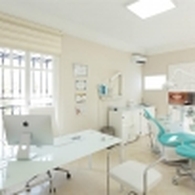 Dr Khatteche Rym Dentist