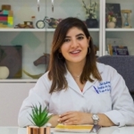 الآنسة بنكيران زينب أخصائية تقويم النطق