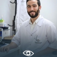 الدكتور بنجبارة عمر أخصائي طب العيون