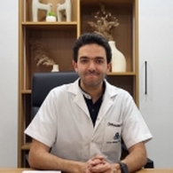 الدكتور بوزيدي ظافر أخصائي أمراض الأنف والأذن والحنجرة