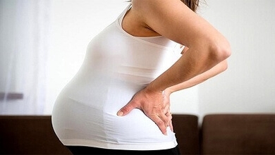 6 وضعيات تخفف من آلام الولادة 