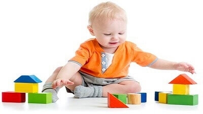 ألعاب الطفل من شهرين  إلى ستة أشهر