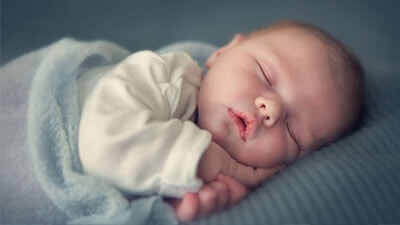 QUELLE EST LA TEMPÉRATURE IDÉALE DANS LA CHAMBRE DE BÉBÉ ?