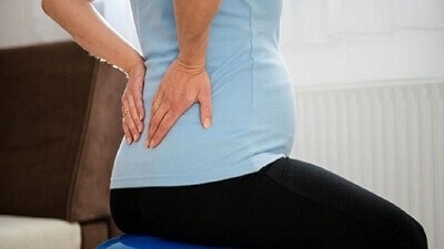 كيف تخففين آلام الظهر أثناء الحمل؟