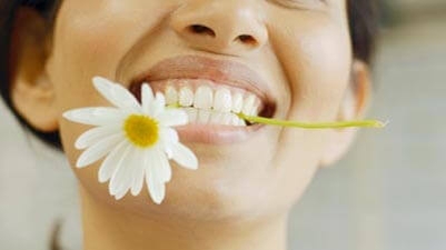 6 Remèdes Maison contre les Mycoses Buccales