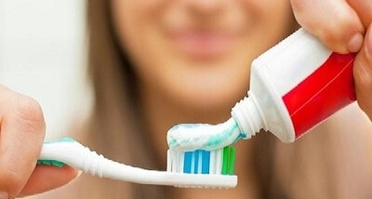  لهذه الأسباب الصحيّة... إحذروا تنظيف أسنانكم بعد تناول الطعام مباشرة